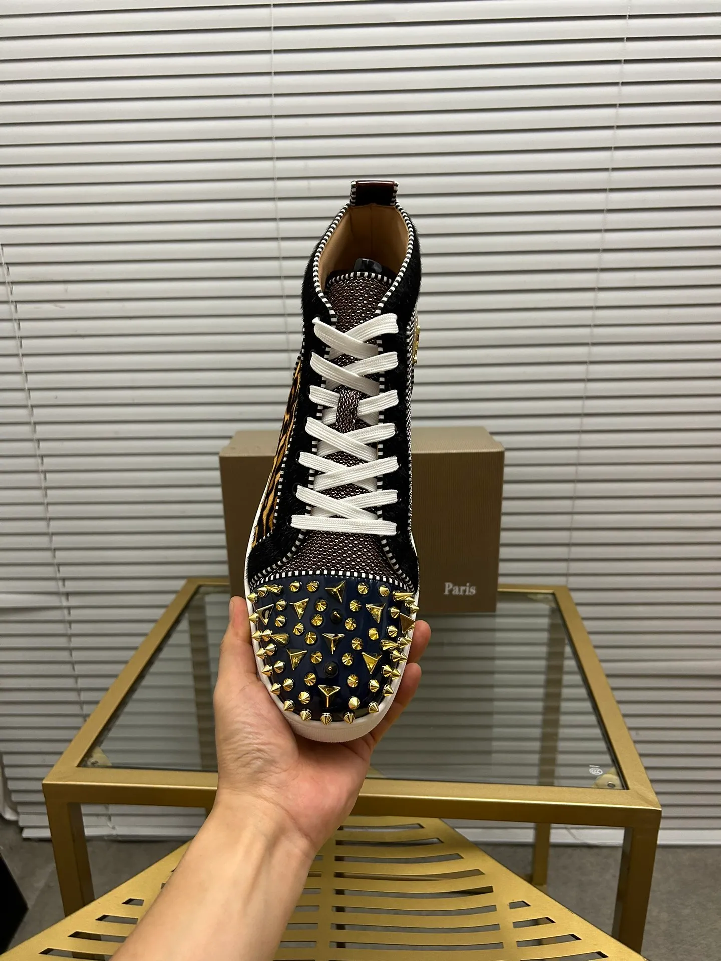 (Customized model) Ex-factory price is 560. christian louboutin (CL red sole shoes) counter series, casual sneakers for couples 📢 📢 📢 Exclusive hot style release 🎈🎈💪 Movable latex feet 👻 Finished outsole line [Proud] 😝Female 35-40# Male 38#-46, global supply😝 [Top version]: Original imported genuine leather upper, top original leather lining, original molded TPU outsole, original 1:1 detail processing, original shoe last,